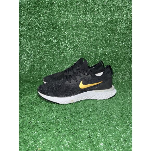 Nike Womens Epic React Flyknit Black Gold Athletic Sneaker Running Shoe Size 8.5 - Picture 4 of 9
